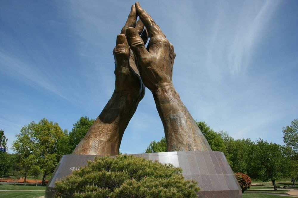 "Giant hands" rising from the ground - 3