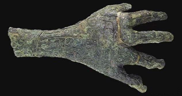 The Secret Of The “Bizarre Hand” In A 3,000-year-old Ancient Tomb In China