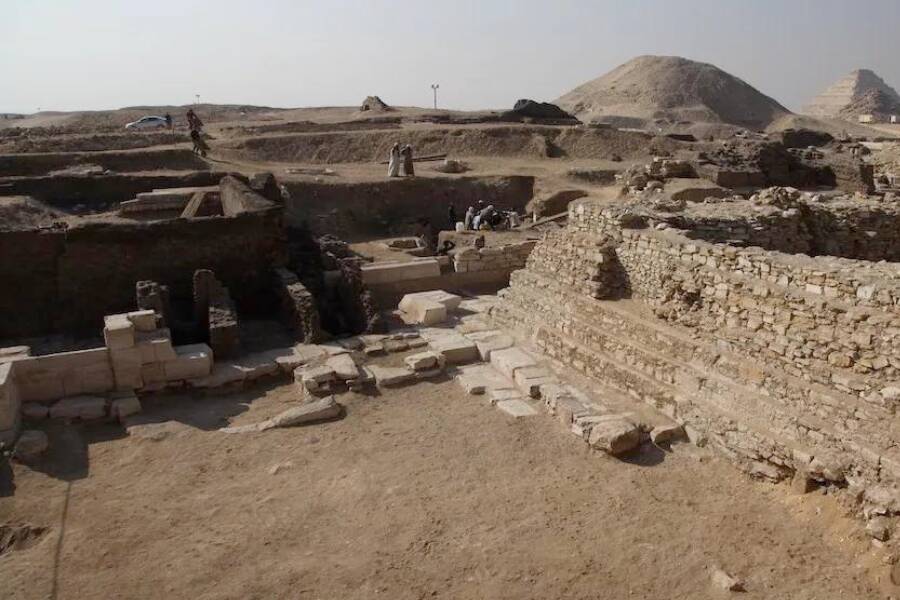 Egyptian archaeologists have just excavated the Pyramid of ancient Egyptian Queen Neith, containing extremely rare treasures inside. - News