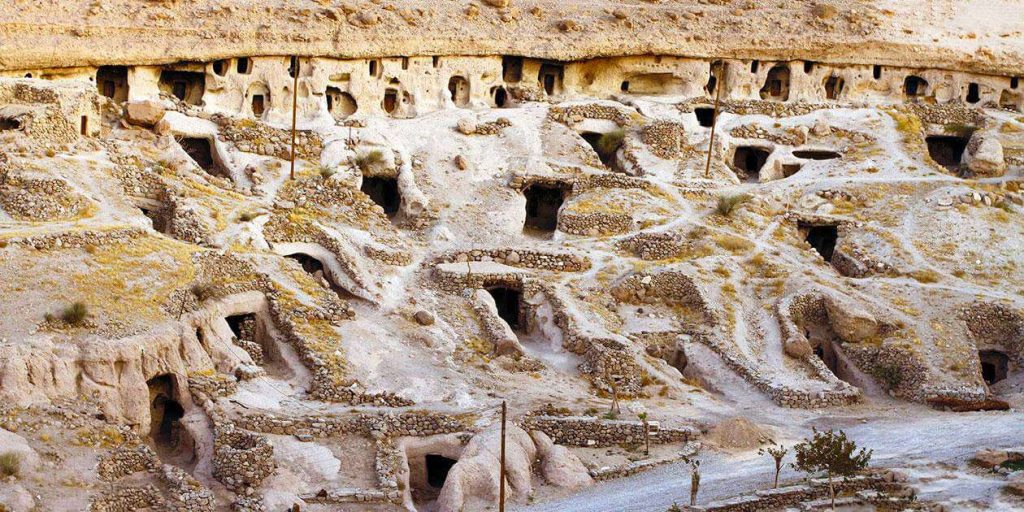 Life continues in Iran’s 12,000-year-old settlement “Meymand village”