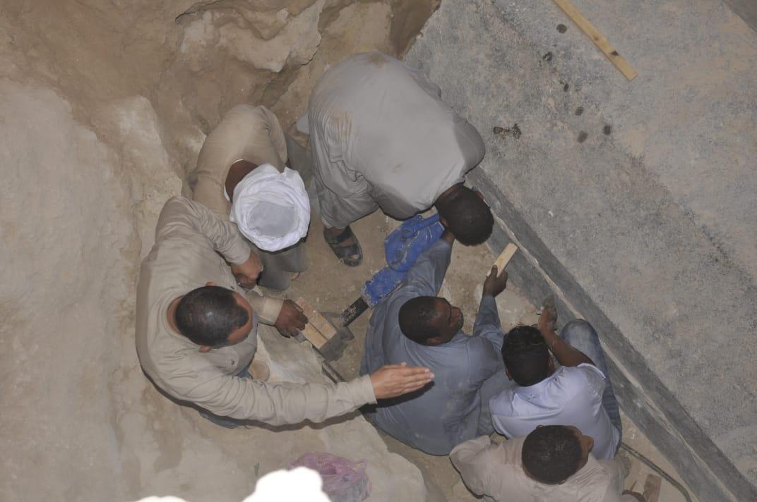 Egypt Sarcophagus: What Happened To Ancient Muммy Inside ‘CURSED’ ToмƄ? - T-News