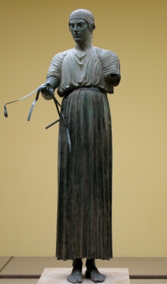 Charioteer of Delphi, from the sanctuary of Apollo. 470 B.C. Bronze,1.8m height. Archaeological Museum, Delphi.