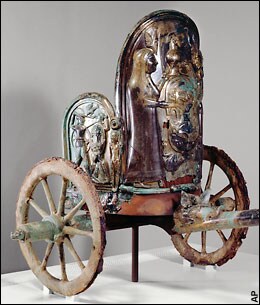 Italian villagers fight New York's Met for 2,600-year-old chariot