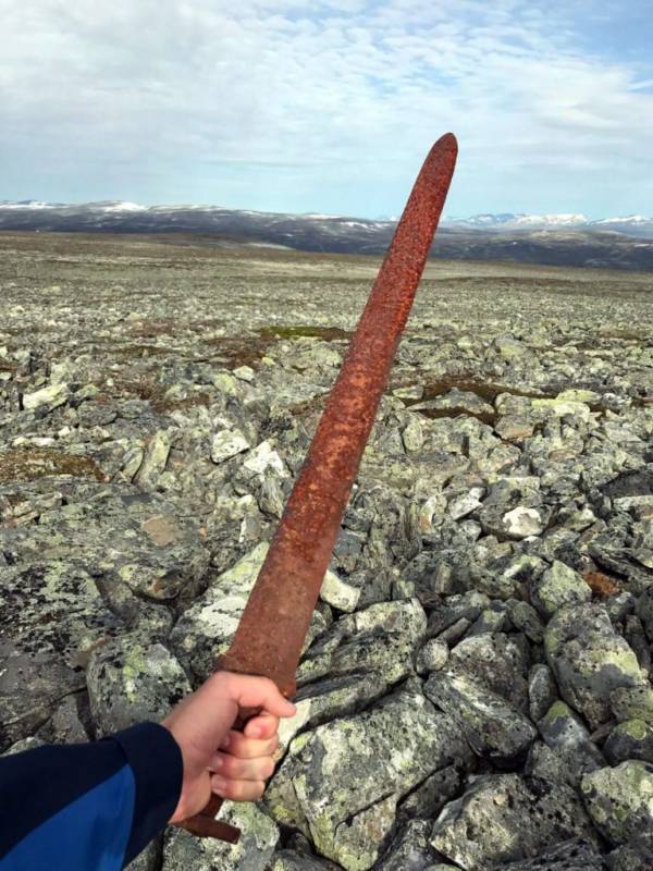 1,200-Year-Old Viking Sword Discovered On Norwegian Mountain