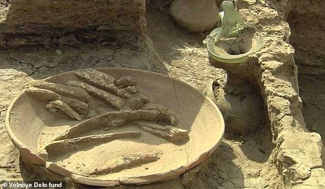 1,500-Year-Old Crypt of rich warrior buried with wife and children discovered in Ancient Russian City - T-News