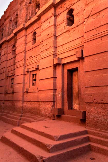 The Astonishing Architecture of Lalibela’s Monolithic Rock-Hewn Churches