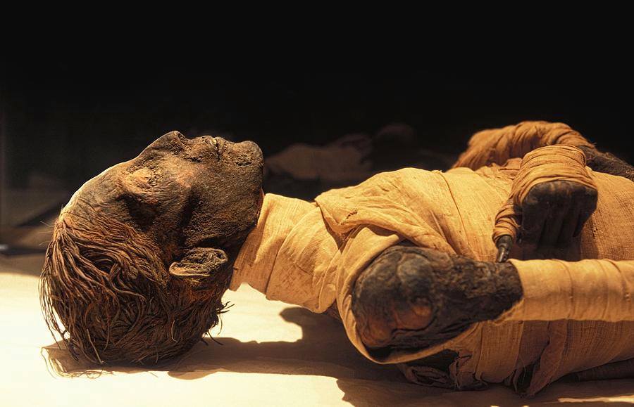 Mummy of King Thutmose IV