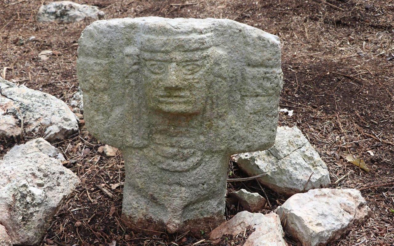 Atlantean sculpture discovered at Chichen Itza 