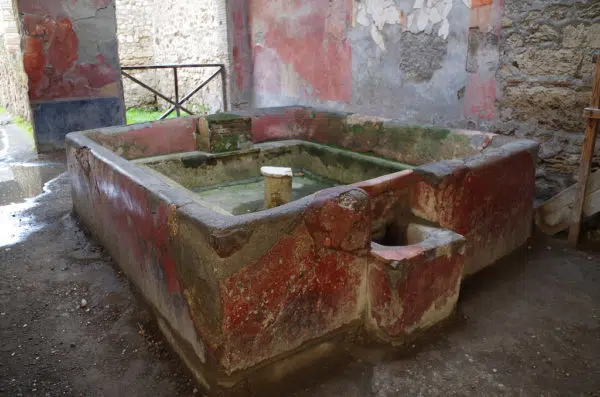 The Ancient Romans and Public Toilet | Italy Rome Tour