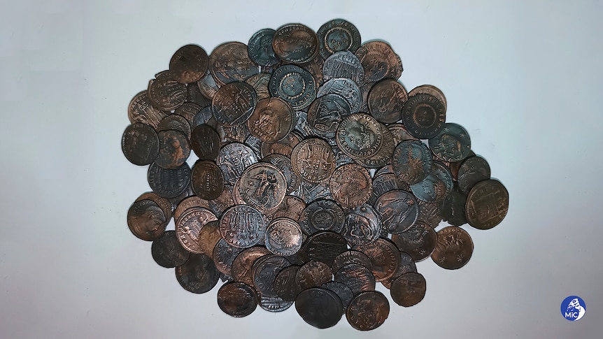 A bunch of bronze coins 